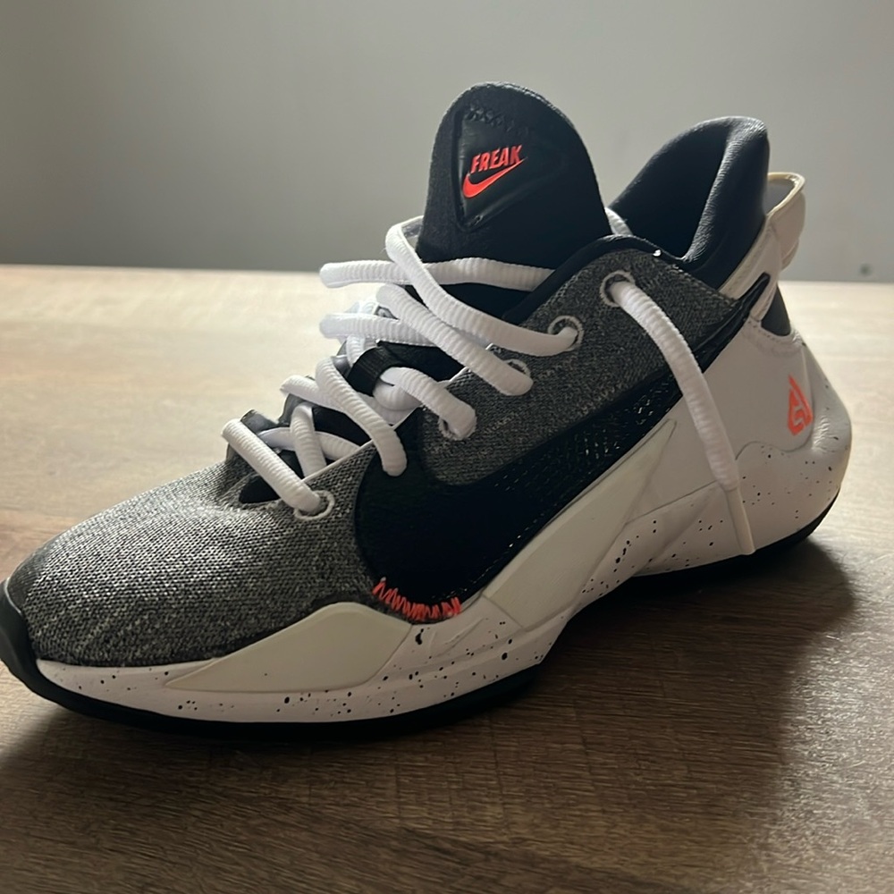 Nike Freak 2 New!